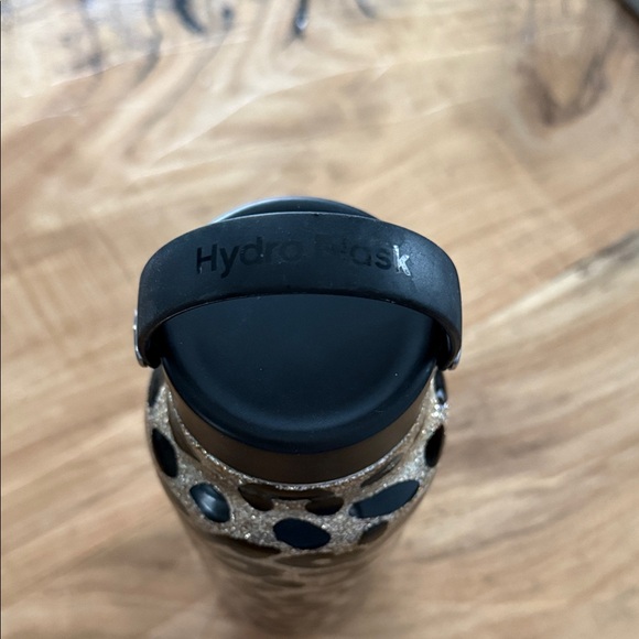 Custom Wrapped 40oz Widemouth Hydroflask (Leopard) - Picture 2 of 4